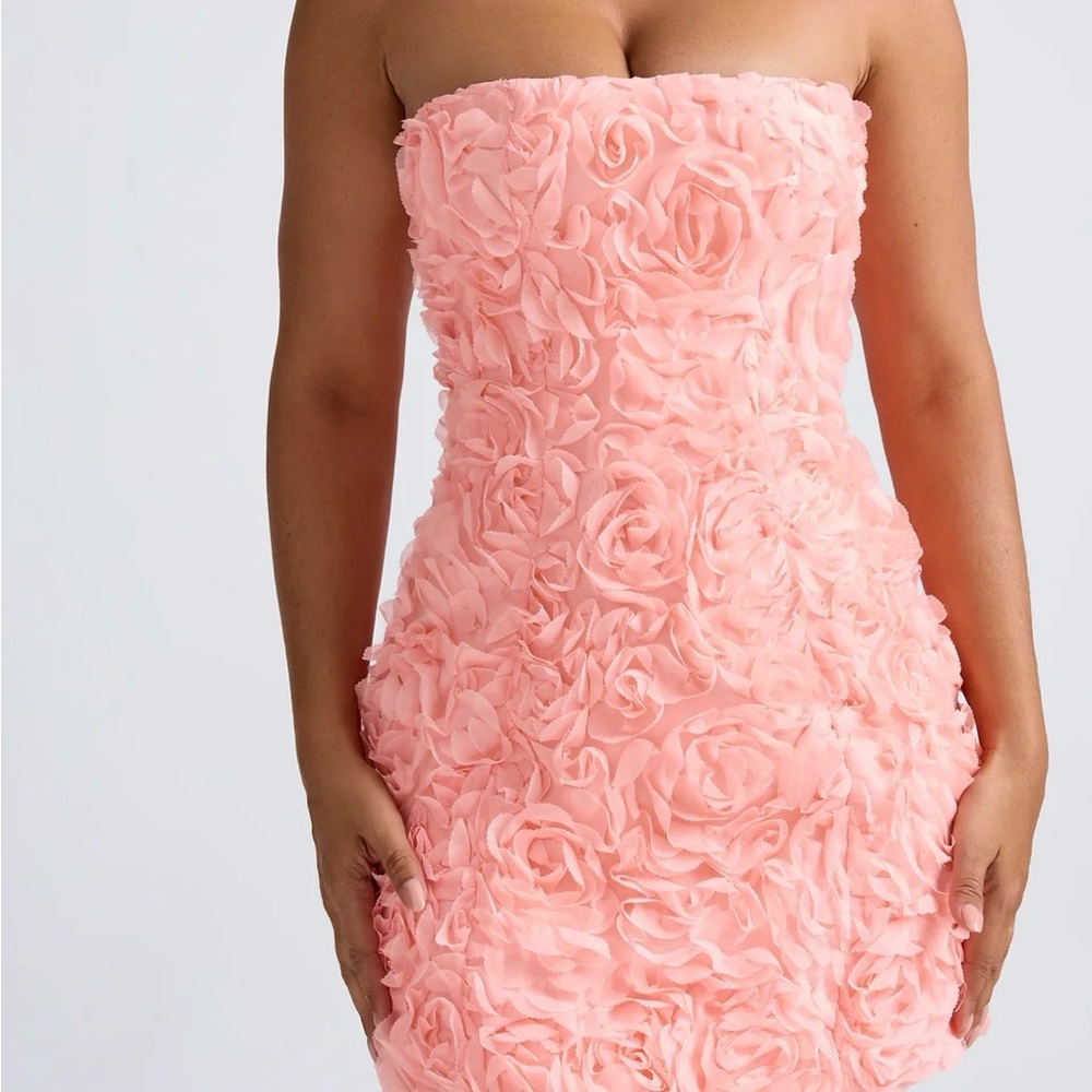 Oh Polly Strapless Rose Textured Dress in Soft Pink NWOT